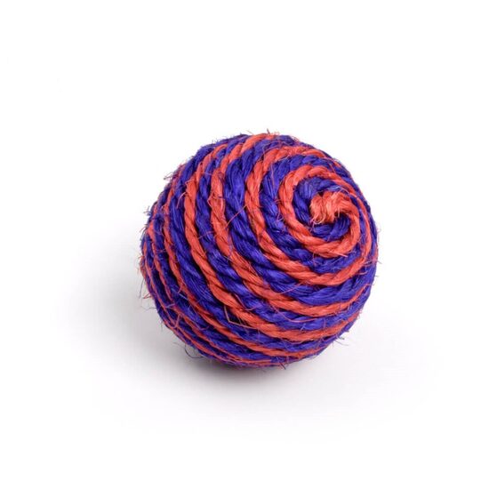 Jucarie Pisici Minge Bicolora din Sisal cu Bilute Zornaitoare (6 cm)